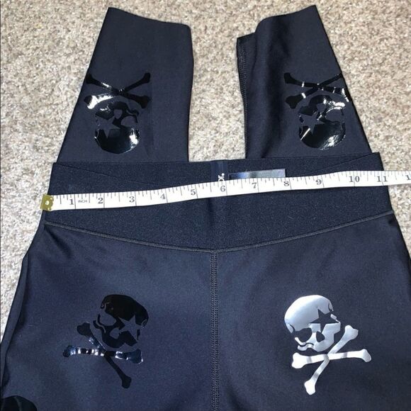 NWOT Ultracor x Soulcycle high knockout patent nero silver pop skull leggings sm - Picture 5 of 8